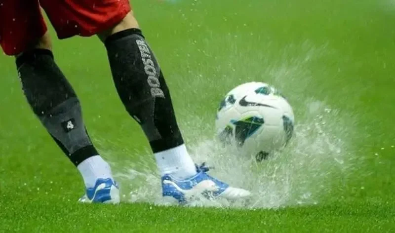 Luôn theo dõi sát sao phong độ, lịch sử đối đầu, chấn thương, thời tiết,... trước khi quyết định đặt cược